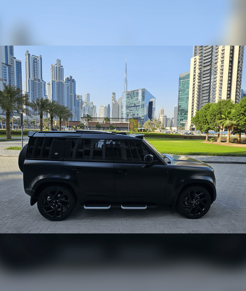 Land Rover Defender 2023 thumbnail 5
