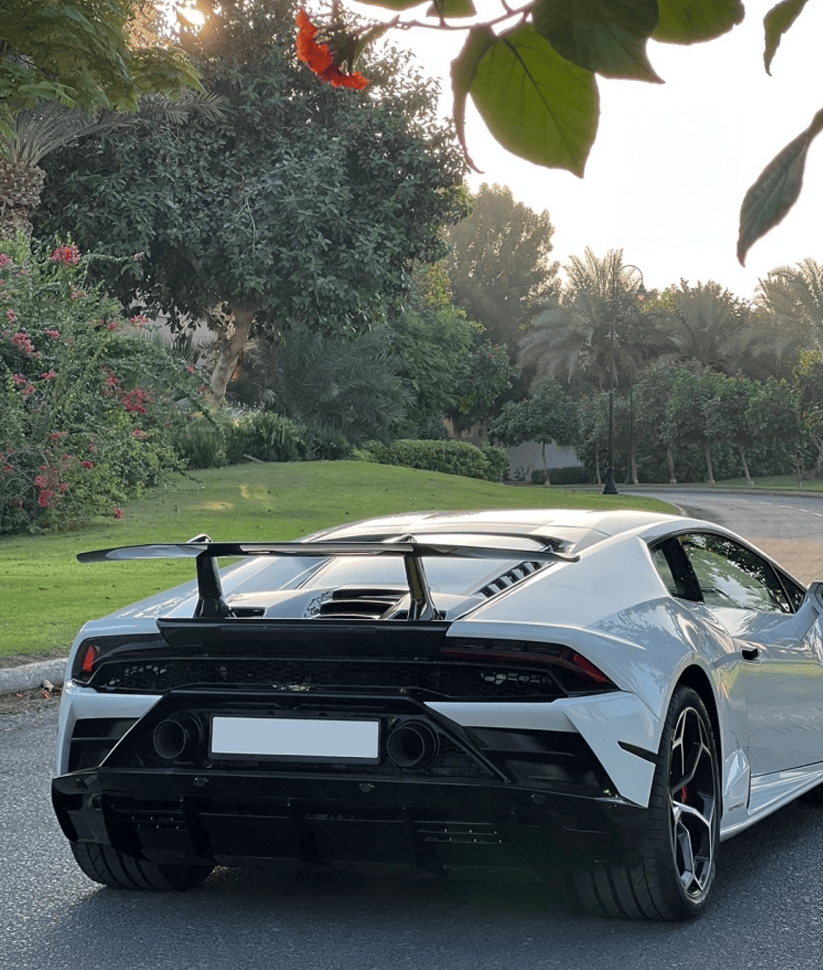 Lamborghini Huracan Evo Coupe thumbnail 5