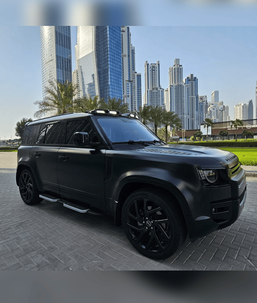 Land Rover Defender 2023 thumbnail 4