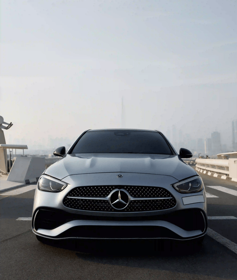 Mercedes C300 2023 thumbnail 2