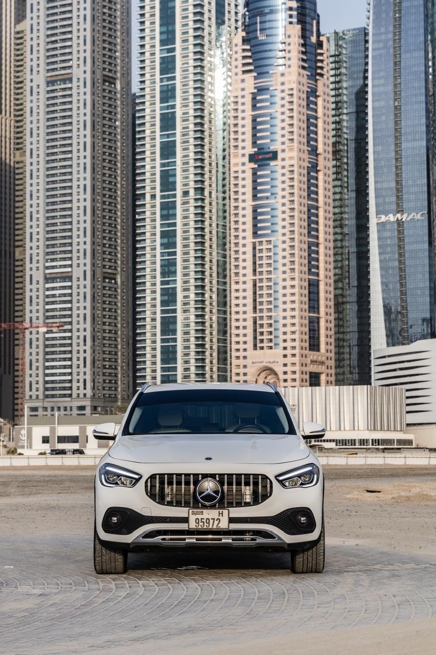 MERCEDES BENZ GLA250 thumbnail 3