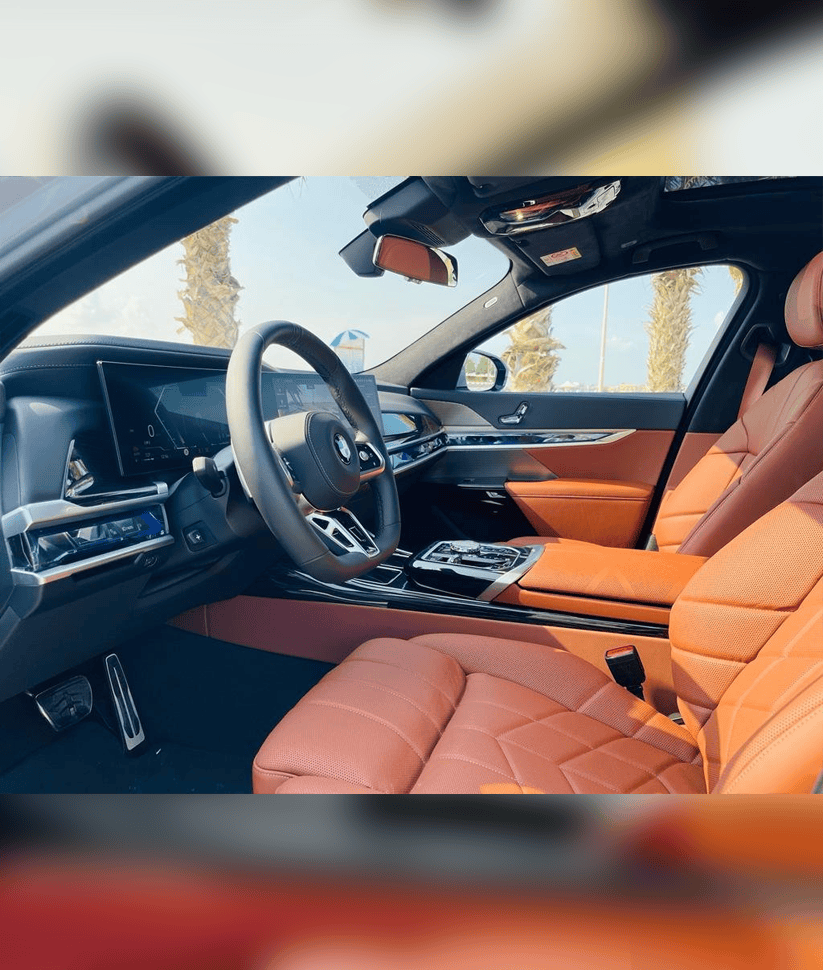 BMW 735i 2025 thumbnail 7